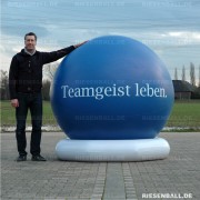 Riesenball Galerie